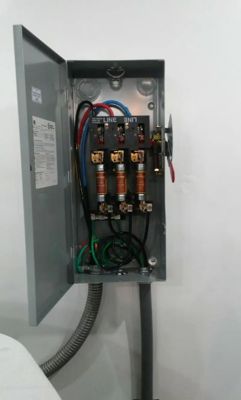 Three-phase disconnect switch installed for Electrical Wiring & Rewiring in North Valley